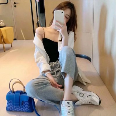 我想变成鸟，所以跳起来